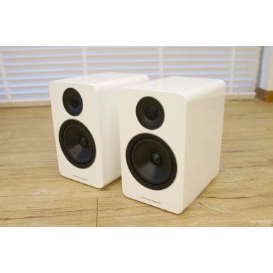 Активная полочная акустика Acoustic Energy AE1 Active Piano White