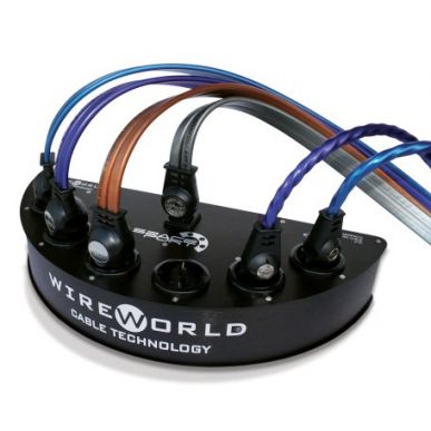 Сетевой фильтр WireWorld Space Port Power Conditioner