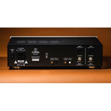 CD-проигрыватель Canor CD 2.10 серебро