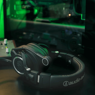 Наушники AUDIO-TECHNICA ATH-M50xSTS