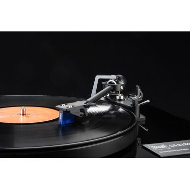 Виниловый проигрыватель DUAL CS 618Q Blk gloss